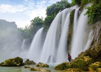 Wisata Air Terjun Cibeureum, Pesona Alam di Kaki Gunung Gede Pangrango