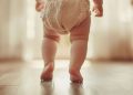 Bunda, Begini Hukum Menyusui Anak ketika Shalat