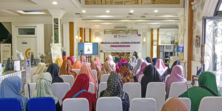 Lewat Sekolah Lansia, Salimah Tulungagung Ajak Masyarakat Kenali Gejala Demensia Sejak Dini
