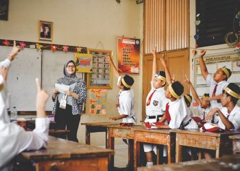 Mendikdasmen Mulai Kenalkan Pelajaran Bahasa Inggris di Sekolah Dasar pada Tahun Ajaran 2027