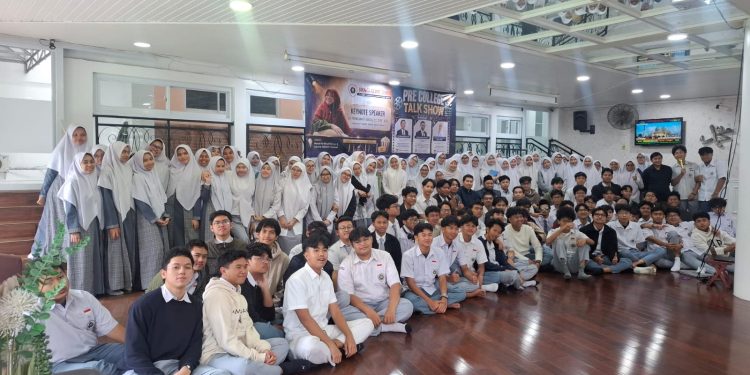 Pre College Talkshow JISc Tekankan Pentingnya Organisasi dan Pengembangan Diri Mahasiswa
