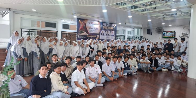 JISc Gelar Pre College Talkshow, Bahas Strategi Mengelola Stres Jelang Dunia Kampus