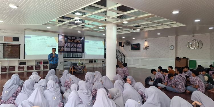 Talkshow JISc Soroti Faktor Tekanan dan Pengaruh Media Sosial terhadap Remaja