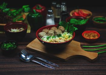 Cara Memasak Bakso agar Kenyal dan Lezat, Simak Tipsnya