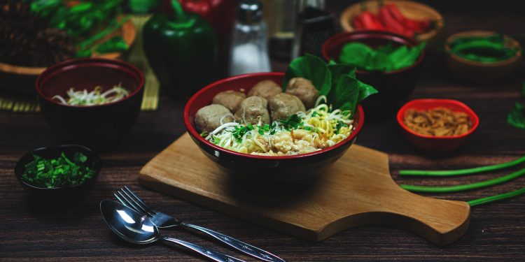 Cara Memasak Bakso agar Kenyal dan Lezat, Simak Tipsnya