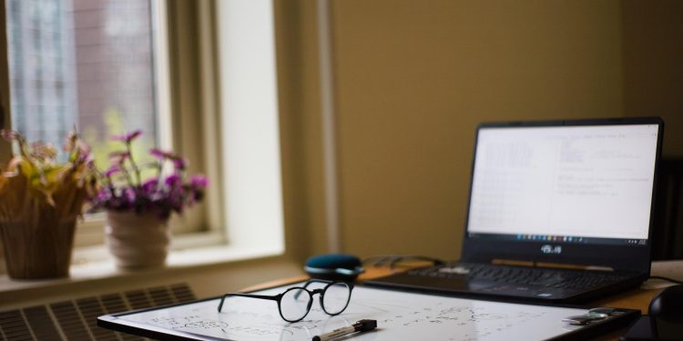 Tips Merawat Laptop agar Awet dan Tetap Optimal Digunakan