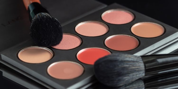 Serba-serbi Blush On yang Jarang Diketahui Banyak Orang
