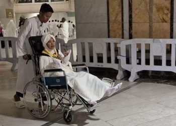 Kisah Pemuda 24 Tahun yang Jaga Ibunya selama Ibadah Haji
