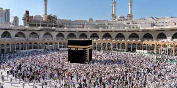 Suhu Siang di Kota Mekkah Mencapai 43 Derajat Celcius