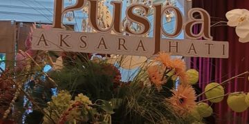 Cynthia Ganesha Jadi Muse Koleksi Tas Terbaru Ayu Dyah Andari dalam Perayaan 15 Tahun ADA Fashion