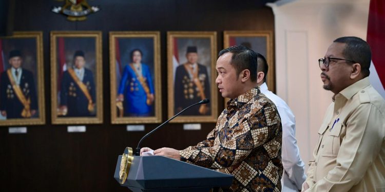 Prabowo Rombak Pimpinan BGN, Dadan Hindayana Digantikan Nanik S Deyang