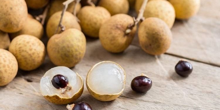 Terlalu Banyak Makan Buah Kelengkeng, Apa Dampaknya bagi Kesehatan?