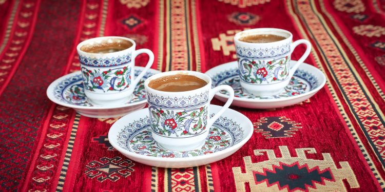 Baca Juga: 5 Tips untuk Cepat Move On Kebiasaan Minum Kopi Kemasan Setiap Hari, Apa Dampaknya bagi Kesehatan?