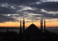 Keutamaan Menjaga Shalat Subuh dan Isya Berjamaah, Pahala Besar yang Sering Terlupakan