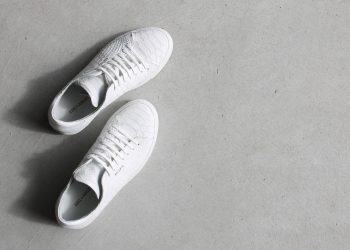 Ini Cara Membersihkan Sepatu Putih yang Menguning agar Tampak Cerah Kembali