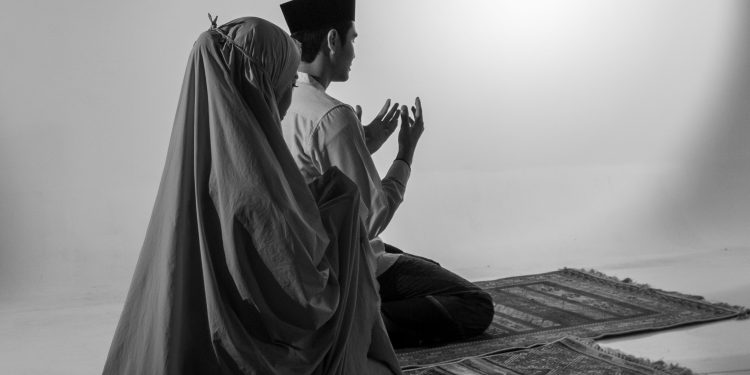 Hal yang Dianggap Sepele bagi Suami Istri Namun Bernilai Istimewa
