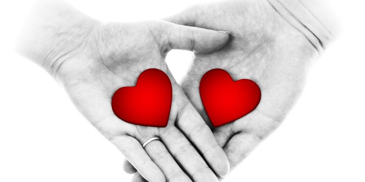 Menciptakan Perasaan Romantis dengan Pasangan, Bagaimana Caranya?