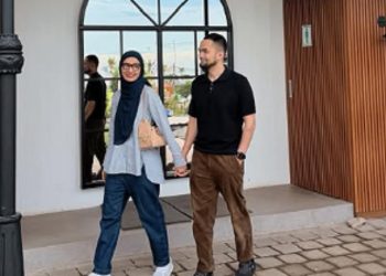 Sedekah di Tengah Kesulitan Ekonomi, Teuku Wisnu Buat Rumah Makan Murah Meriah di Depok