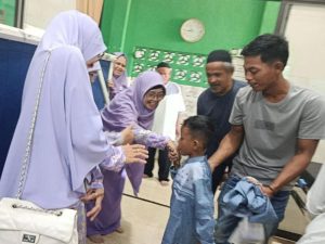 Peringati Tahun Baru Muharam 1448 H, Salimah Rawapanjang Santuni Anak Yatim, Duafa dan Gelar Khitan Massal