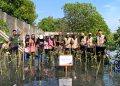 KAI Logistik dan Rumah Zakat Tanam 270 Bibit Mangrove di Marunda
