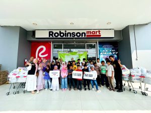 Excellent Zakat Bahagiakan 30 Anak Yatim melalui Program Belanja Bareng di Ramayana Square Pekalongan