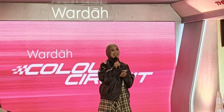 Sashfir Ajak Perempuan Berani Jadi Diri Sendiri di Wardah Colour Circuit 2026