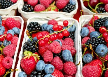 Tips agar Anak Mau Makan Buah Tanpa Dipaksa