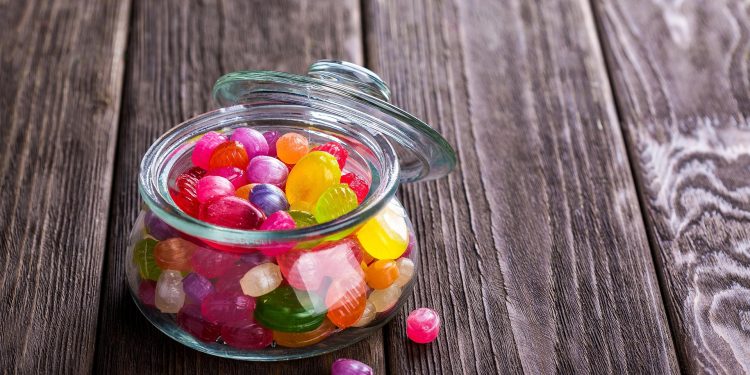 Ini Makanan dan Minuman yang Bisa Membuat Bibir Tampak Lebih Gelap