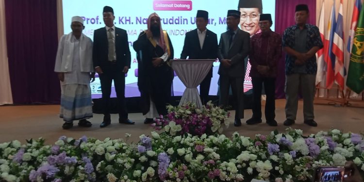 Resmikan STAI Aisyah Binti Abu Bakar, Menag Berharap Lulusannya Memiliki Pemahaman Keislaman Kuat