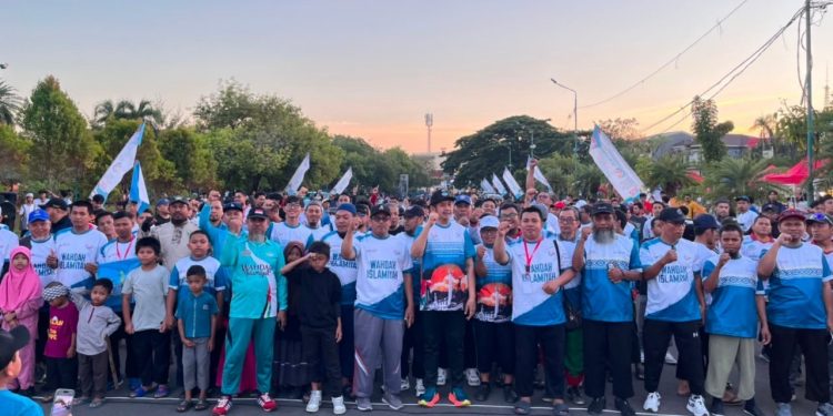 Ribuan Warga Makassar Meriahkan Talkshow dan Jalan Sehat Semarak Muktamar V Wahdah Islamiyah