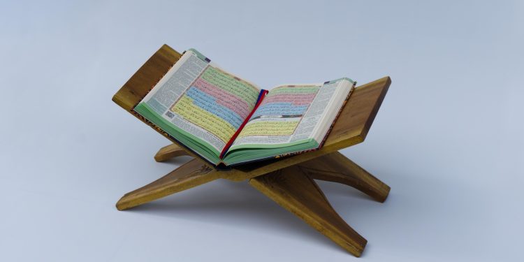 Kapan Sebaiknya Mengajarkan Anak Balita Surah-Surah Pendek dalam Al-Qur'an?