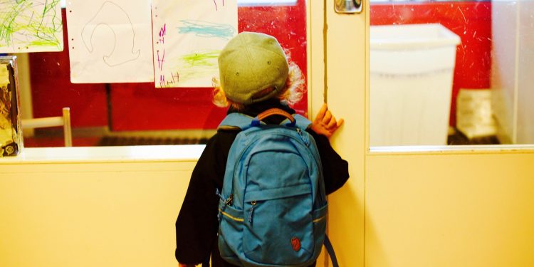 Saat Anak Masuk Sekolah, Anak Belajar dan Orang Tua Bertumbuh