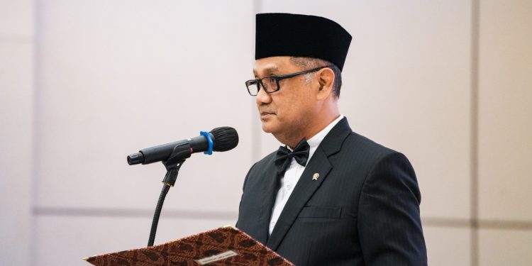 Menhaj Lantik Enam Pejabat, Tegaskan Integritas dan Percepatan Kinerja