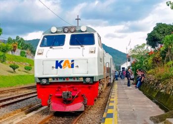 Kereta Api Serayu Jakarta-Purwokerto Via Bandung Menawarkan Keindahan Alam Menakjubkan