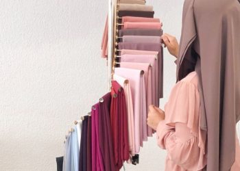Cara Menyimpan Hijab di Lemari agar Tidak Mudah Kusut