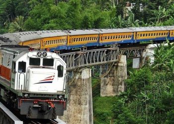 Kereta Api Serayu Jakarta-Purwokerto Via Bandung Menawarkan Keindahan Alam Menakjubkan