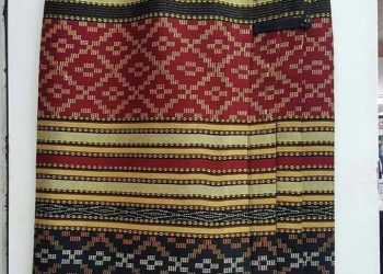 Jangan Asal Dicuci, Ini Cara Tepat Merawat Baju Songket agar Tetap Awet