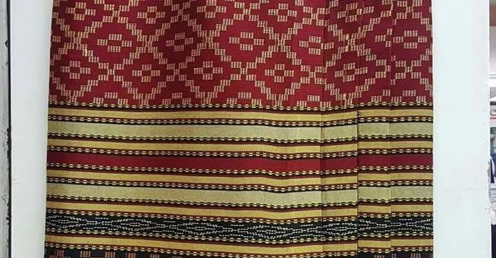 Jangan Asal Dicuci, Ini Cara Tepat Merawat Baju Songket agar Tetap Awet