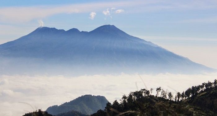 Pendakian Gunung Arjuno-Welirang Ditutup Sementara