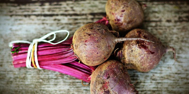Beragam Manfaat Buah Bit untuk Kesehatan yang Sayang Dilewatkan