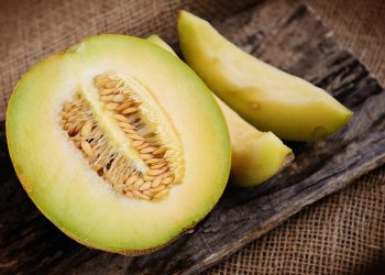 5 Buah yang Cocok Dikonsumsi Saat Musim Panas, Segar dan Bantu Jaga Hidrasi