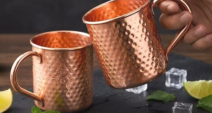 Ketahui Manfaat hingga Risiko Minum Air dari Gelas Tembaga