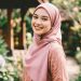 5 Gaya Hijab yang Bisa Dicoba Pemilik Wajah Oval agar Makin Proporsional
