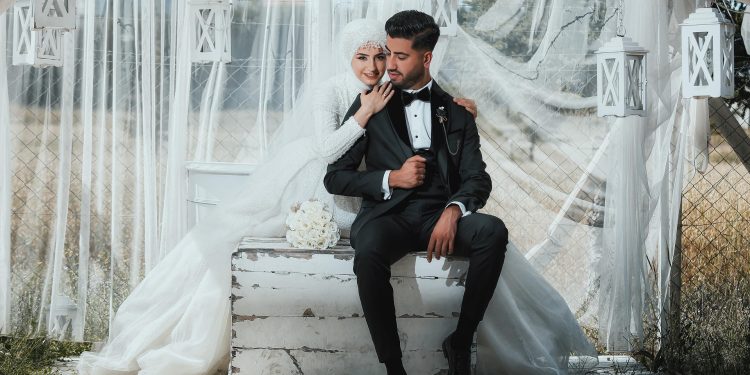 Ketika Suami Belajar Memahami Istri yang Masih Kekanak-kanakan Saat Menikah Muda