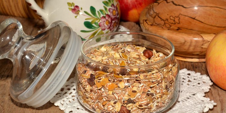 5 Kreasi Oatmeal untuk Diet yang Mudah Dicoba di Rumah