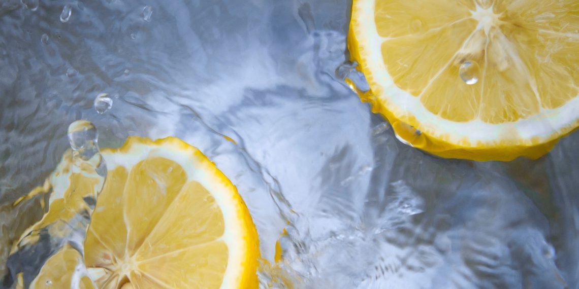 Ragam Minuman yang Baik untuk Menjaga Kesehatan Ginjal, Bukan Sekadar “Membersihkan”