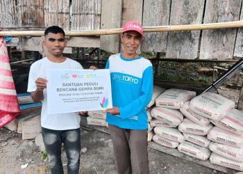 Rumah Zakat dan PLN IP UBP Kamojang Salurkan Bantuan Bahan Bangunan untuk MCK Darurat di Manggarai Timur NTT