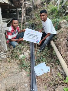 Rumah Zakat dan PLN IP UBP Kamojang Salurkan Bantuan Bahan Bangunan untuk MCK Darurat di Manggarai Timur NTT