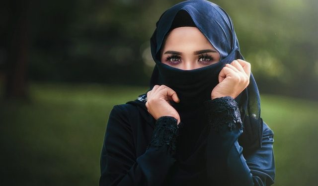 Islam Datang untuk Memuliakan Wanita