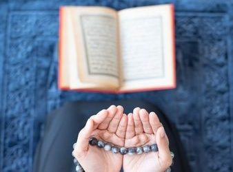 Keutamaan Zikir Pagi Petang dan Tata Cara Mengamalkannya